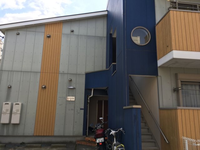 クレフラスト穴川