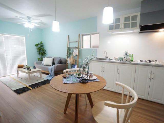 須磨ビーチハウス　神戸市須磨区衣掛町